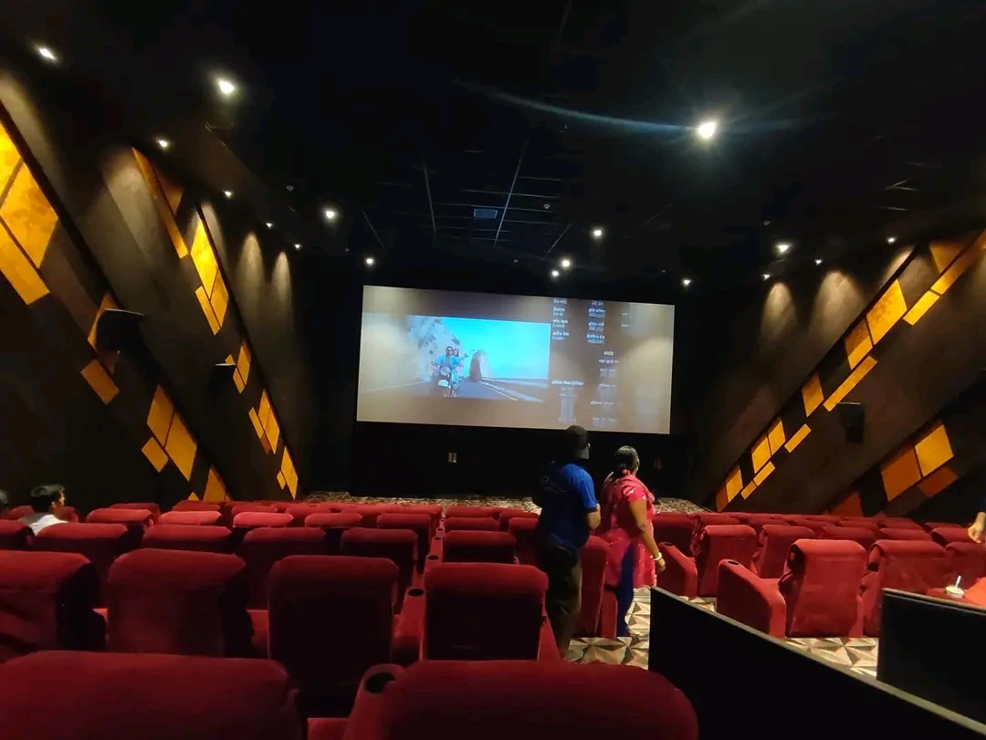 Atindra Cinema – Recliner Seats